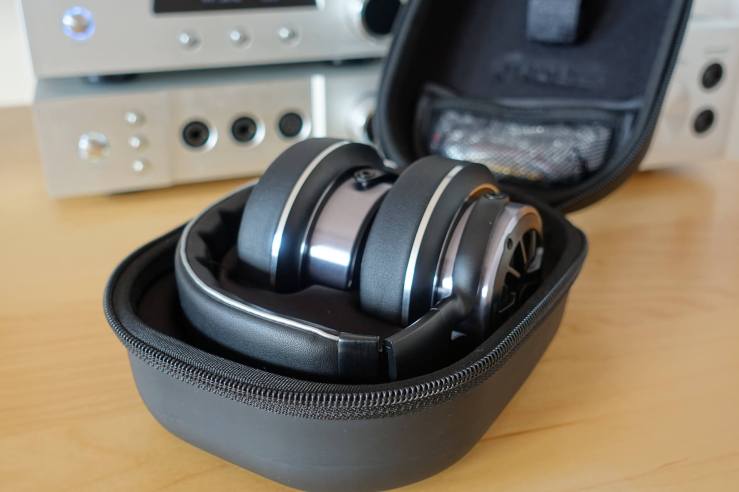 1More Triple-Driver Over-Ear_14